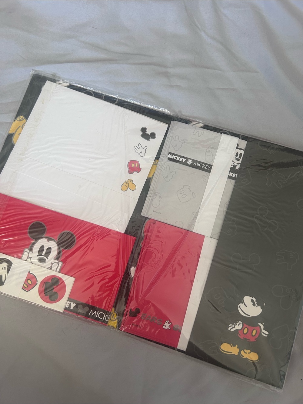 Vintage Mickey Stationary Set - Picture 2 of 4